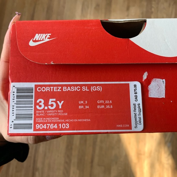 Boys Nike Cortez. - Picture 3 of 4